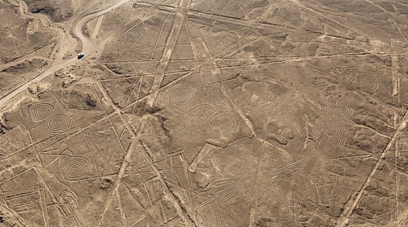 Nazca Renace: Inteligencia Artificial Descubre Más de Cien Nuevos Geoglifos Ocultos en el Desierto Peruano